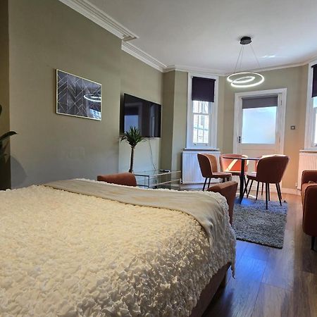 Spacious Studio For 4 Flat Near Regents Park N2 London Exterior photo